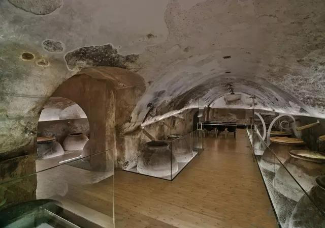 郑州装修公司哪家好 地上太拥挤，7个必看的地下建筑设计案例