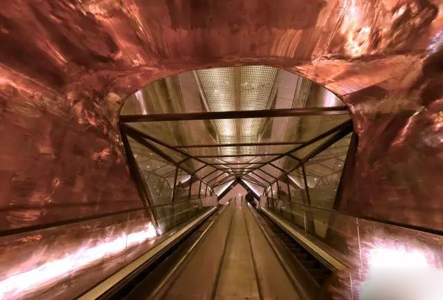 郑州装修公司哪家好 地上太拥挤，7个必看的地下建筑设计案例