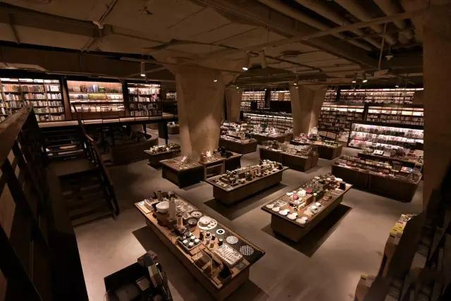 郑州装修公司哪家好 地上太拥挤，7个必看的地下建筑设计案例