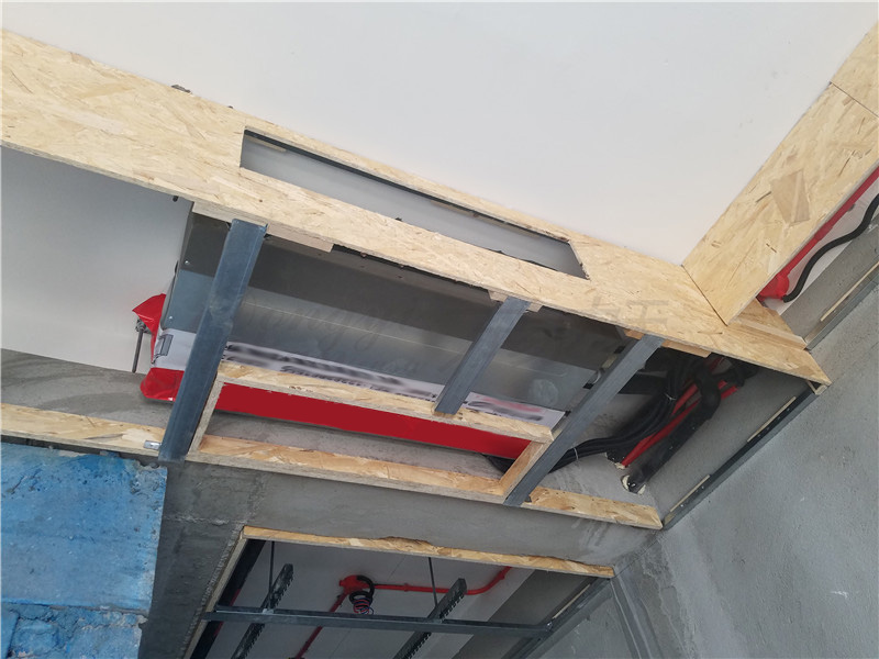 东易力天装饰工地直播：东航幸福滨水家园批墙阶段